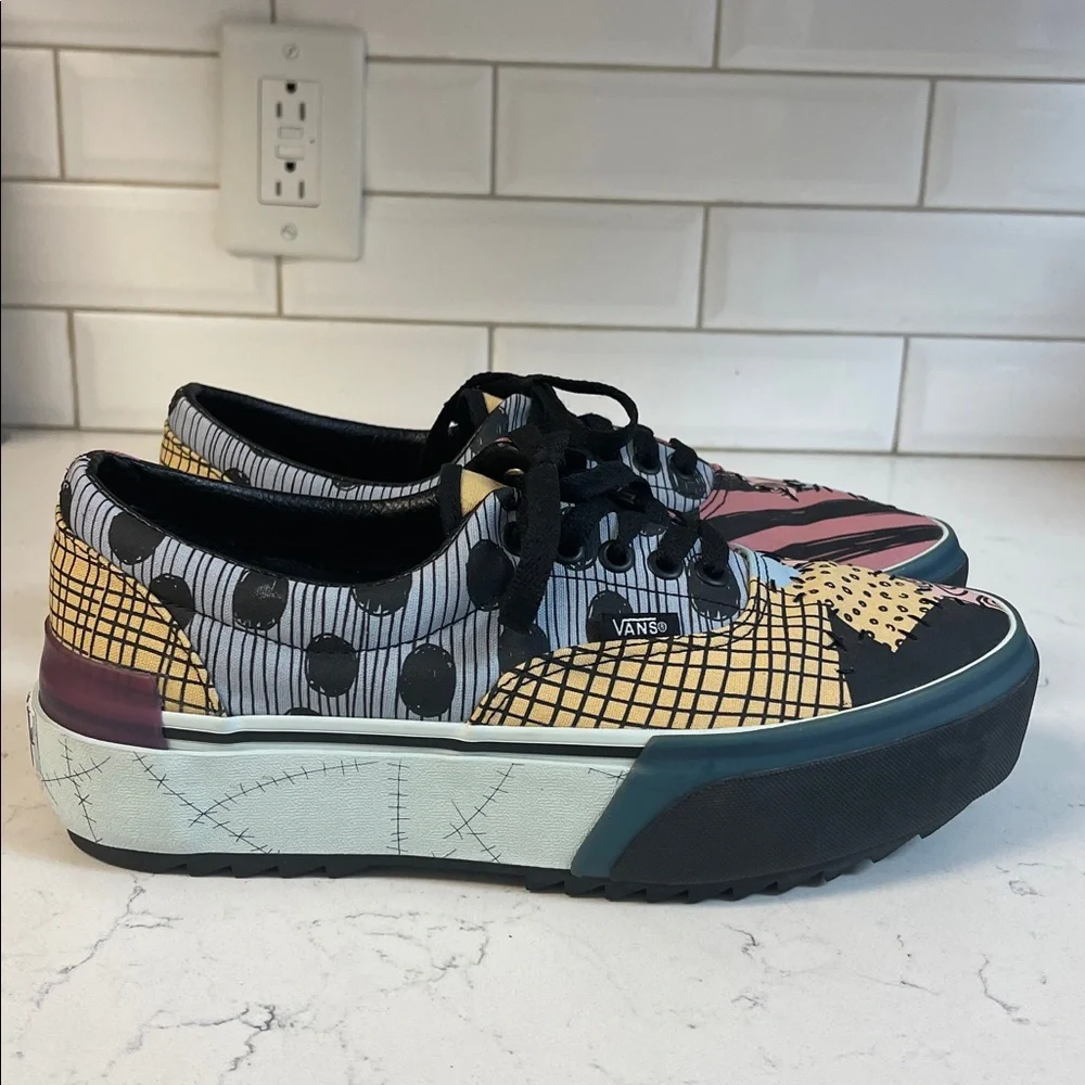 VANS X THE NIGHTMARE BEFORE CHRISTMAS ERA STACKED DISNEY Size 9.5 Worn 2-3 Times - Picture 11 of 17